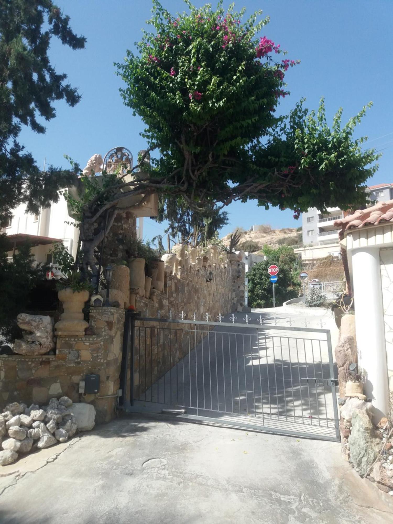 Greenfields Country Club Limassol Exteriör bild